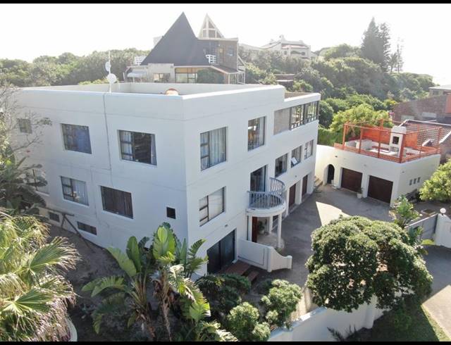 8 BEDROOM HOUSE FOR SALE IN PARADISE BEACH